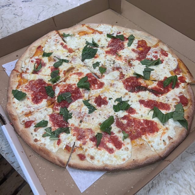 Margherita Pizza.